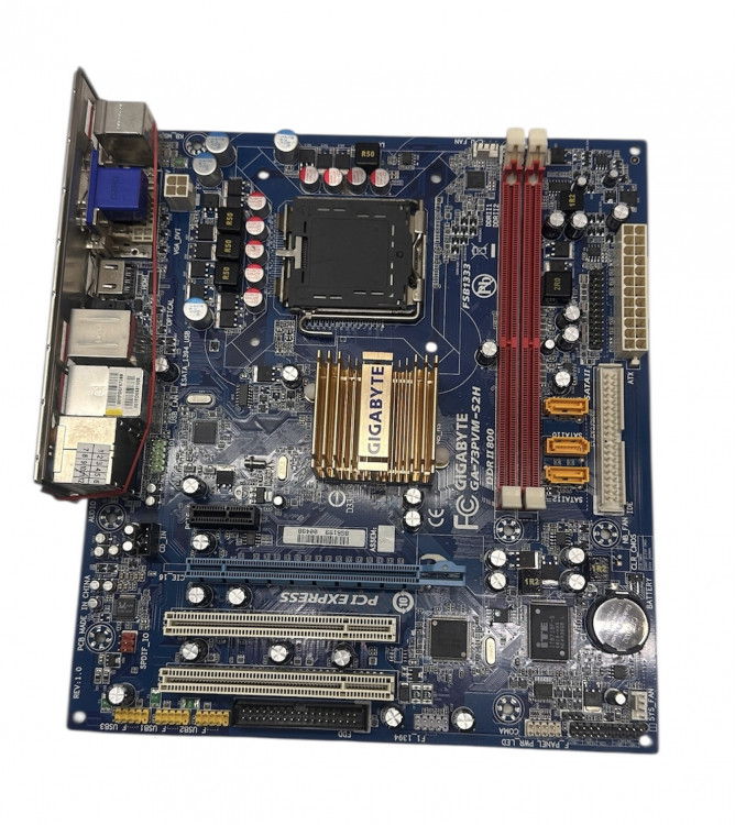 Материнская плата GIGABYTE GA-73PVM-S2H Socket 775