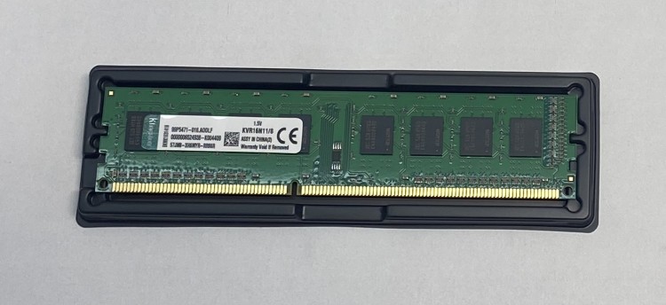 Оперативная память Kingston ValueRAM 8GB DDR3 1600 МГц DIMM CL11 KVR16N11/8