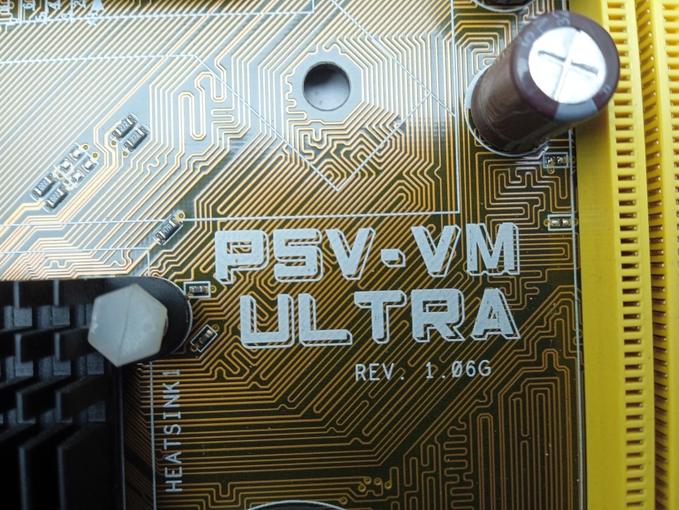 Материнская плата ASUS P5V-VM Ultra Socket LGA 775