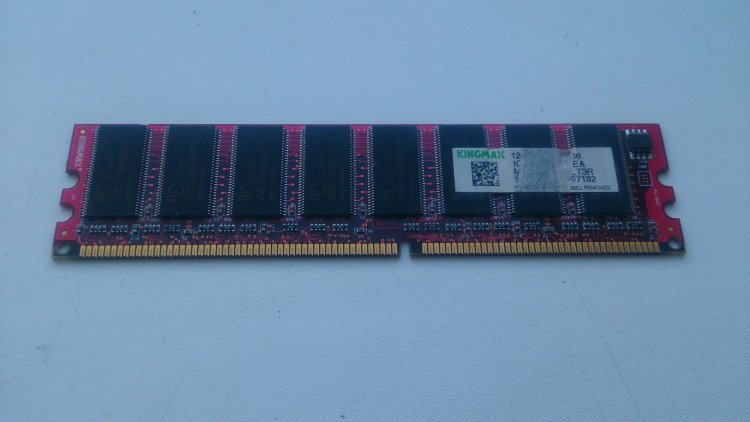 Оперативная память ddr 1. Память ddr1. ddr1 64mb. 2r16 ddr3. память kyocera 128mb ddr синяя.