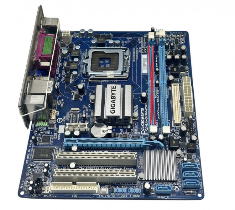 Материнская плата GIGABYTE GA-G41M-ES2L (rev. 1.1) Socket 775(Уценка) - ОЗУ